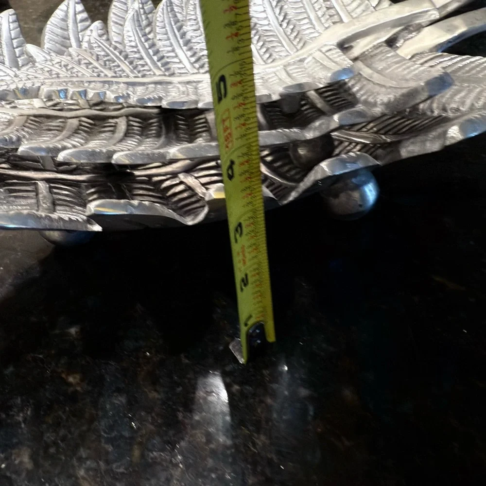 Silver Leaf-Shaped Decorative Trays - Picture 9 of 14